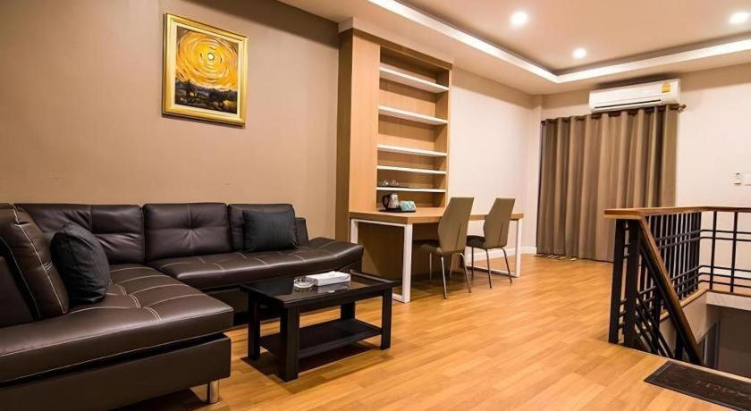 At Home At Udon Udon Thani Bagian luar foto